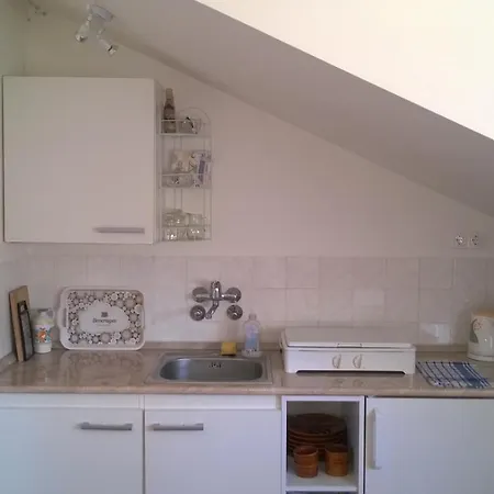 Siraly Apartman Apartment